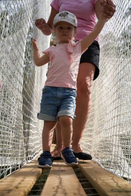 aeiti ja pikkulapsi small